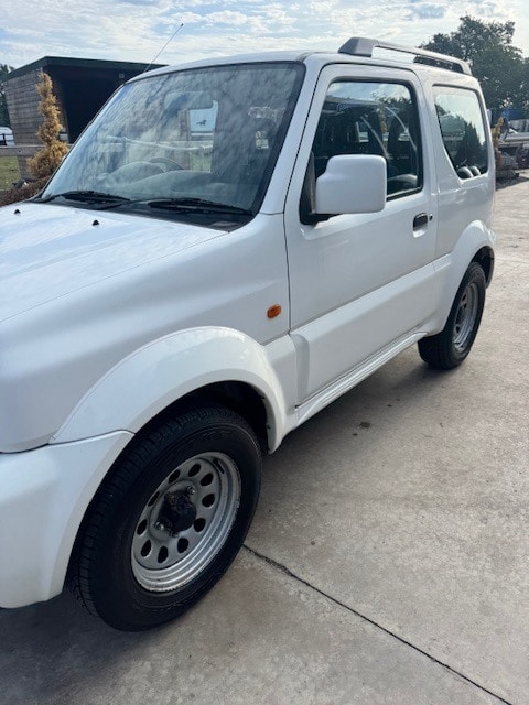 Used Suzuki Jimny 2011 for sale - 75545368: Photo 2