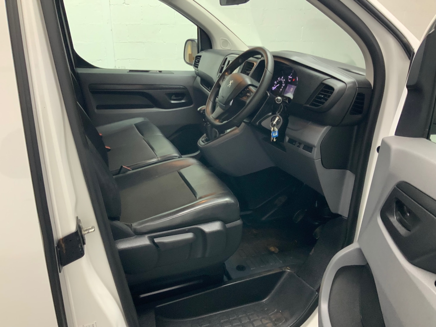 Used Peugeot Expert 2020 for sale - 77001272: Photo 10