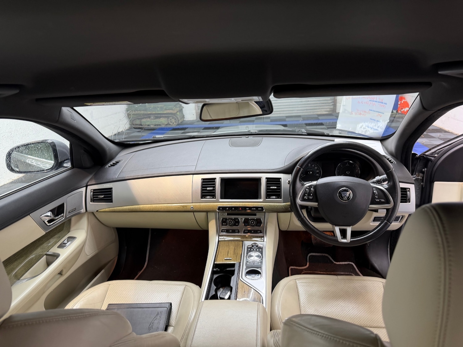 Used Jaguar XF 2013 for sale - 77687740: Photo 15