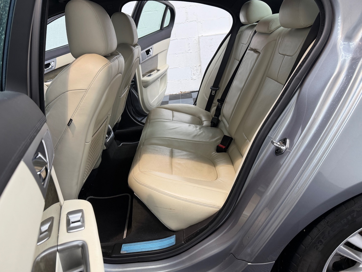 Used Jaguar XF 2013 for sale - 77687740: Photo 20