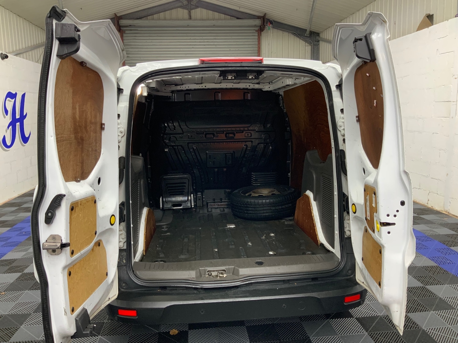 Used Ford Transit Connect 2020 for sale - 77261205: Photo 8