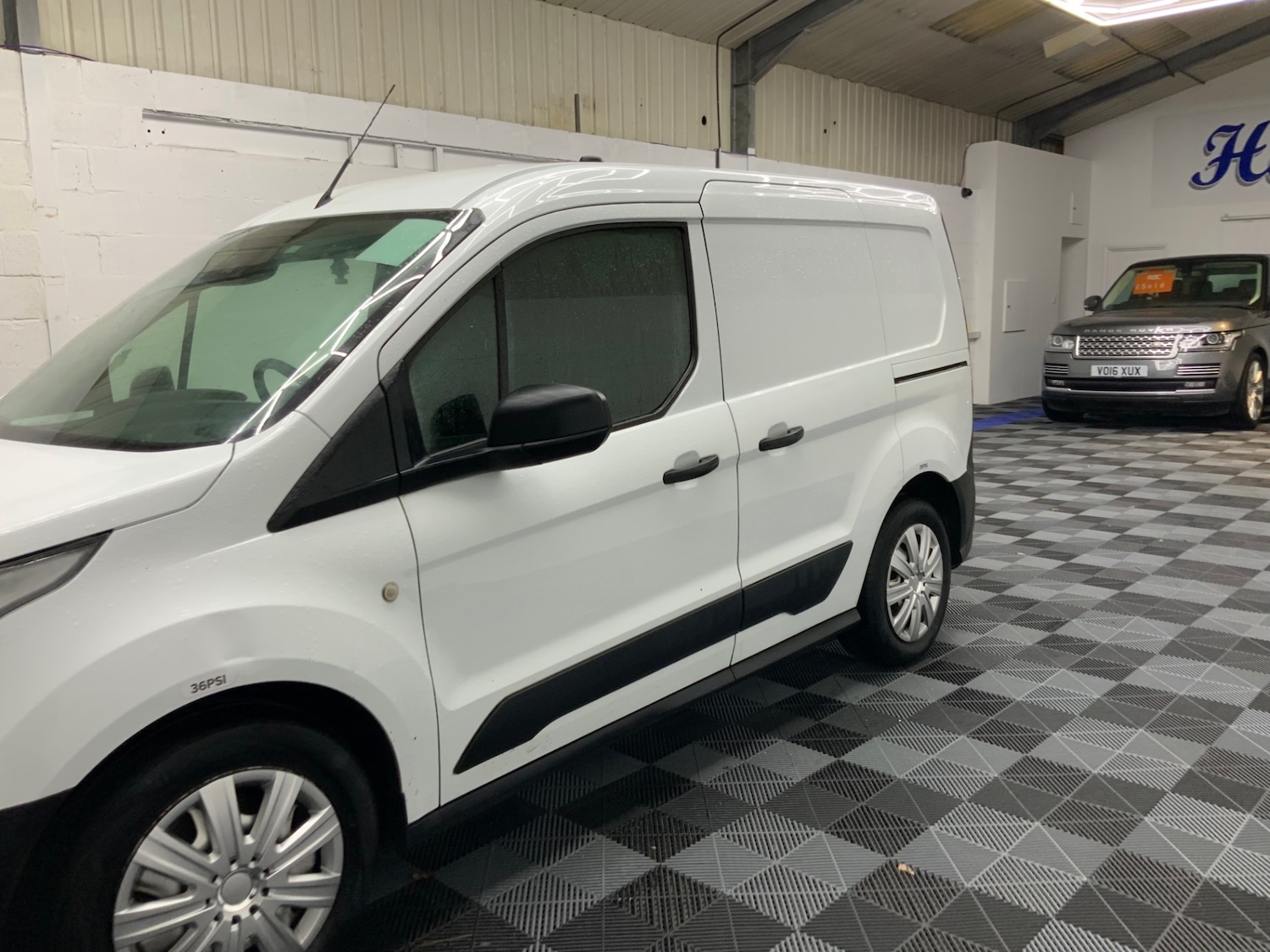 Used Ford Transit Connect 2020 for sale - 77274168: Photo 5