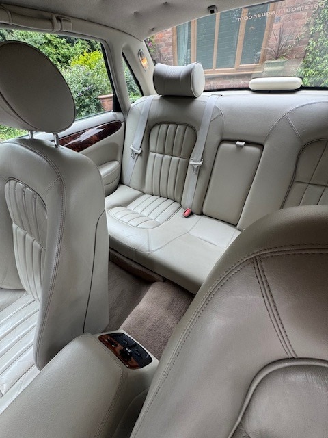 Used Jaguar XJ 2001 for sale - 75640945: Photo 10