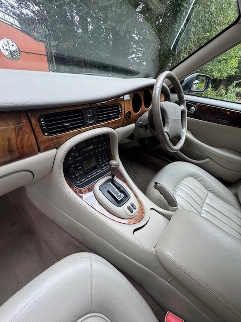 Used Jaguar XJ 2001 for sale - 75640945: Photo 11