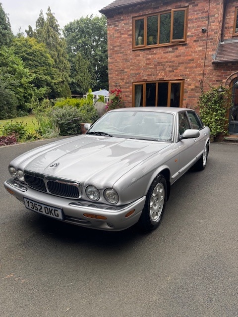 Used Jaguar XJ 2001 for sale - 75640945: Photo 1