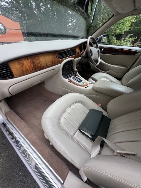 Used Jaguar XJ 2001 for sale - 75640945: Photo 8