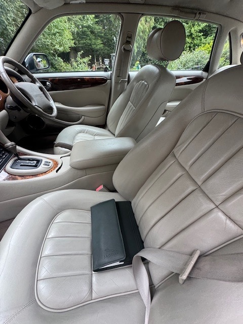 Used Jaguar XJ 2001 for sale - 75640945: Photo 9
