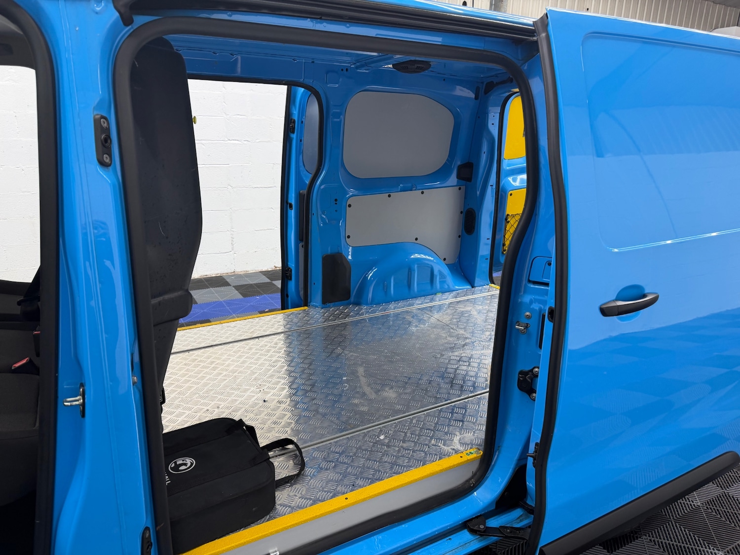 Used Vauxhall Vivaro 2022 for sale - 77915318: Photo 16