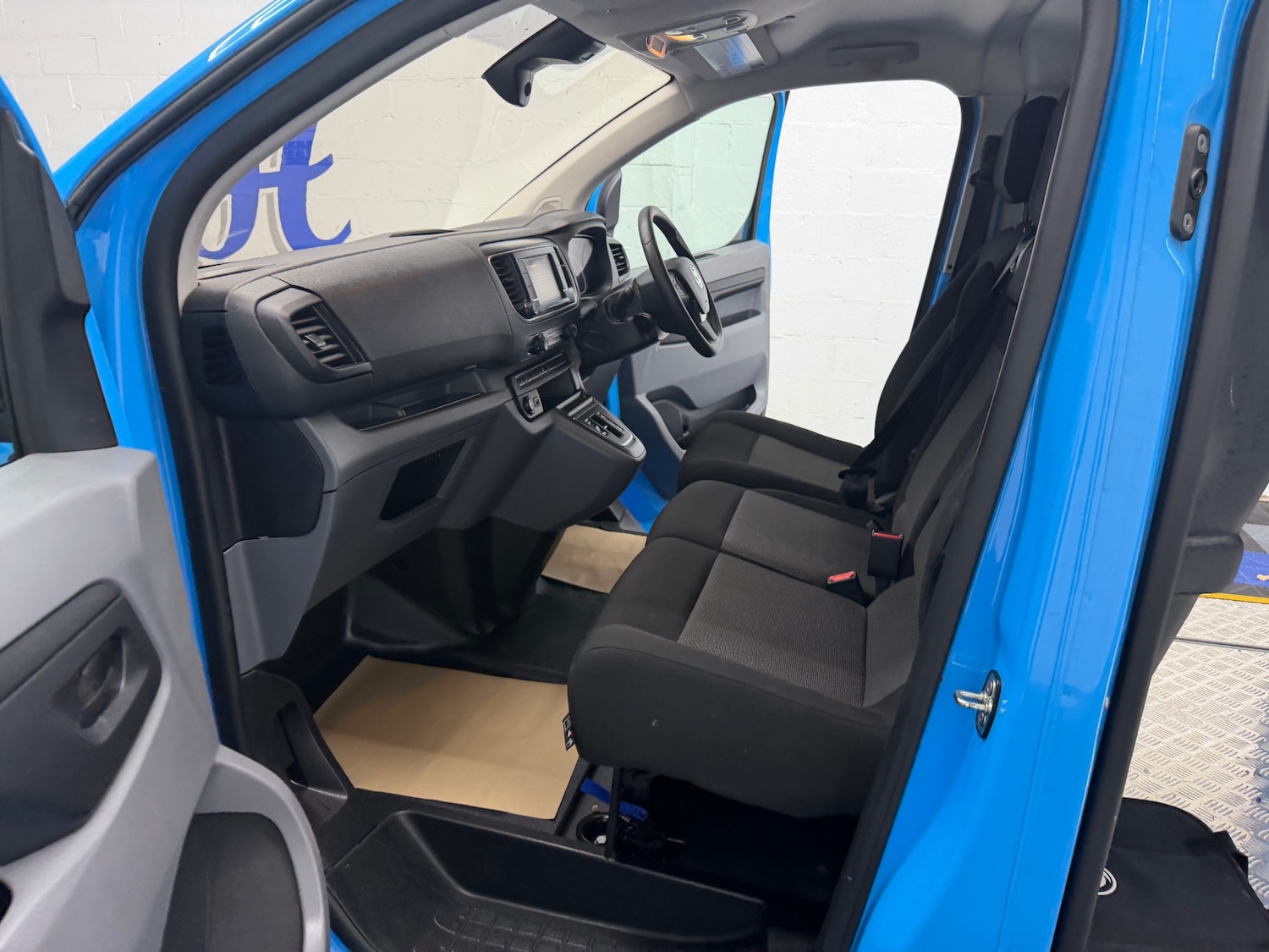 Used Vauxhall Vivaro 2022 for sale - 77915318: Photo 17