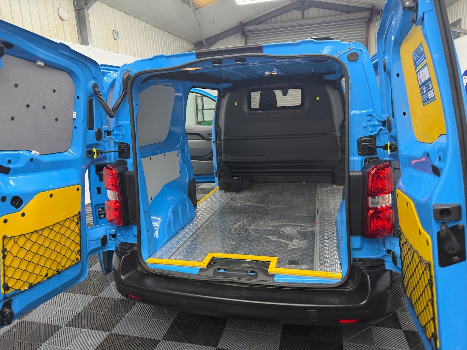 Used Vauxhall Vivaro 2022 for sale - 77915318: Photo 21