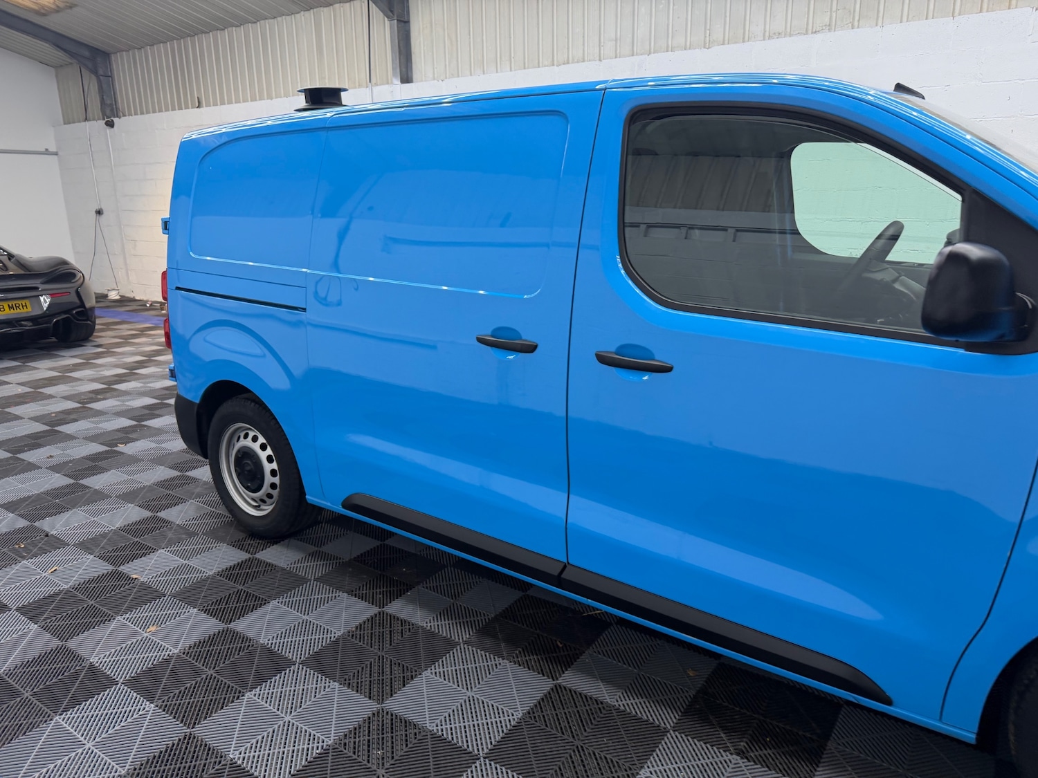 Used Vauxhall Vivaro 2022 for sale - 77915318: Photo 4