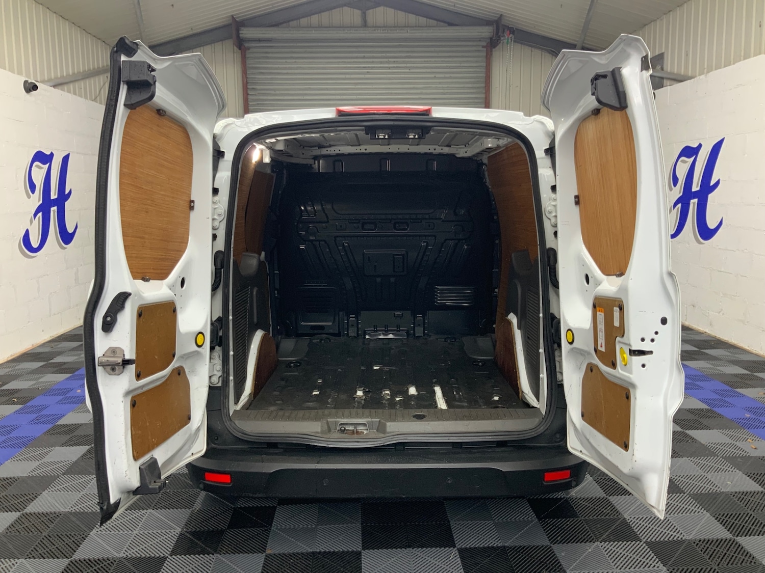 Used Ford Transit Connect 2020 for sale - 77349711: Photo 8