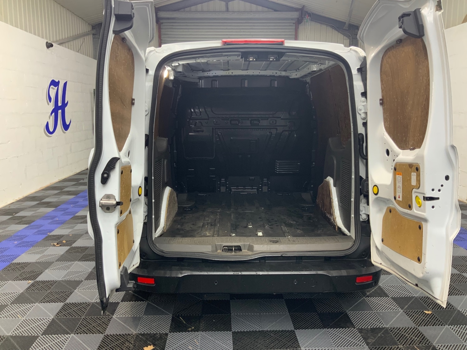 Used Ford Transit Connect 2020 for sale - 77731188: Photo 8