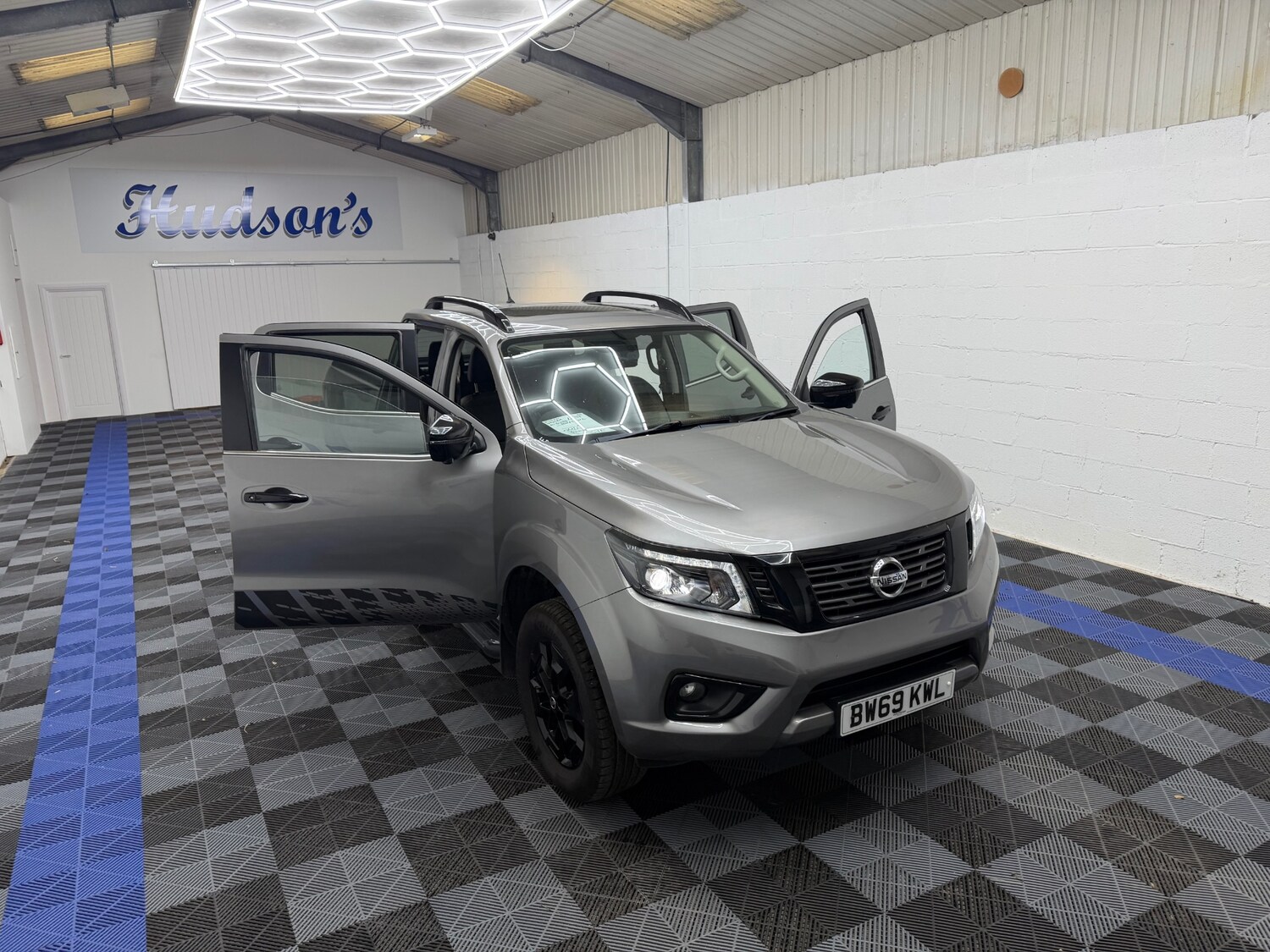 Used Nissan Navara 2019 for sale - 78223130: Photo 25