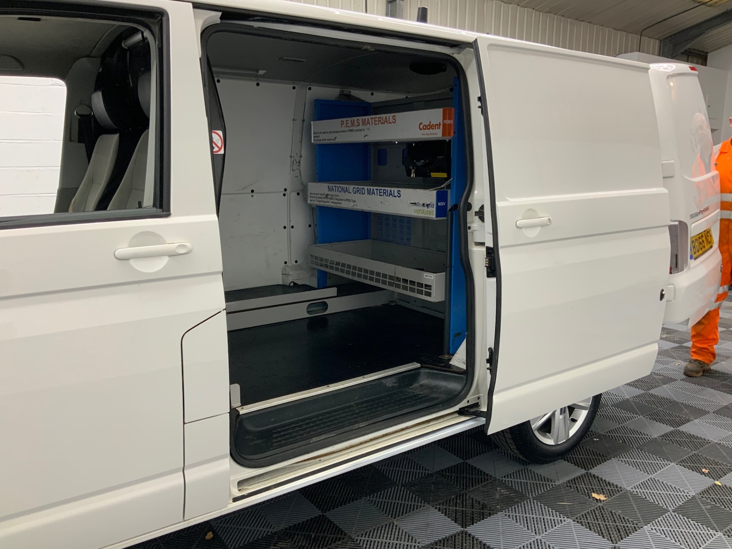 Used Volkswagen Transporter 2017 for sale - 77974026: Photo 18