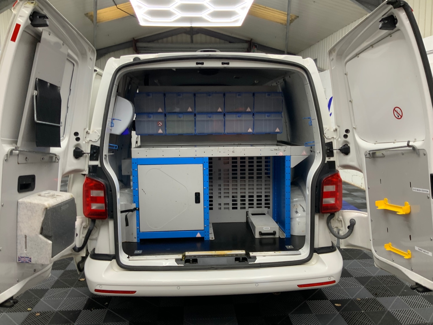 Used Volkswagen Transporter 2017 for sale - 77974026: Photo 21