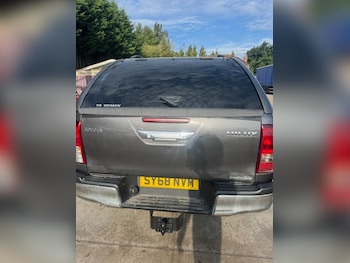 Used Toyota Hilux 2018 for sale - 75545301: Photo