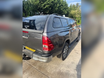 Used Toyota Hilux 2018 for sale - 75545301: Photo