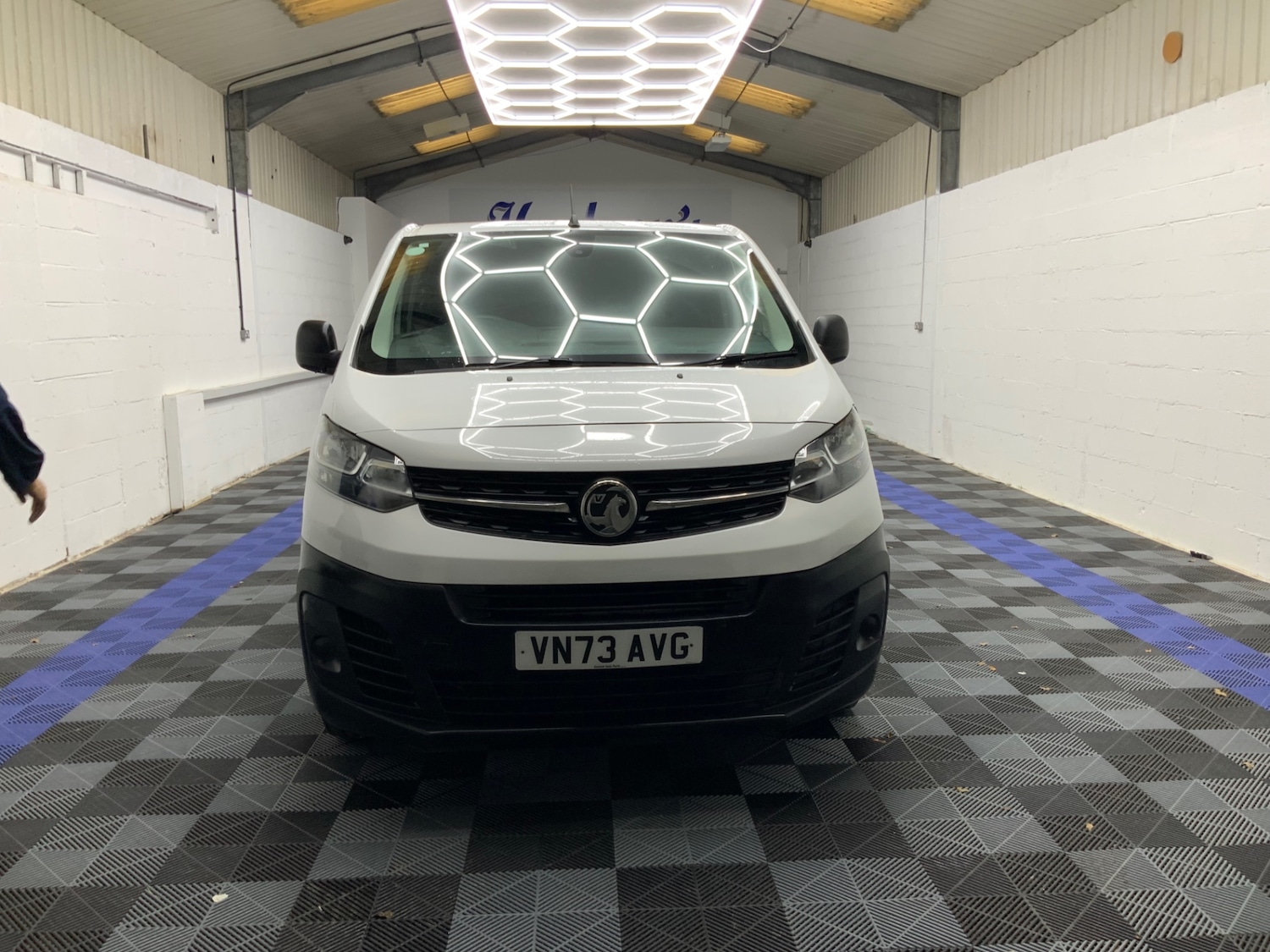 Used Vauxhall Vivaro 2023 for sale - 77260952: Photo 2