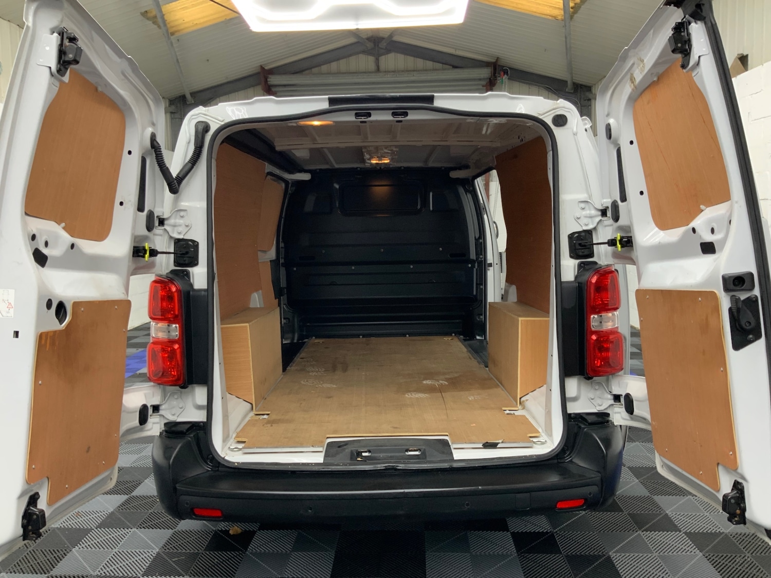 Used Vauxhall Vivaro 2023 for sale - 77260952: Photo 9