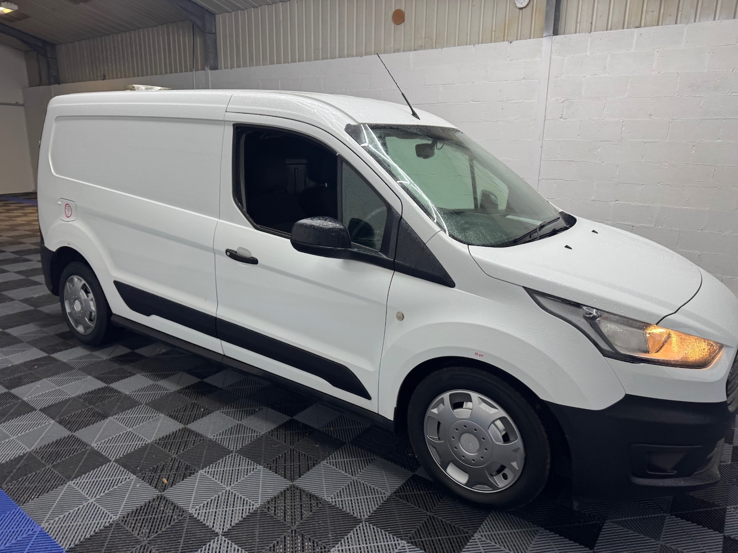 Used Ford Transit Connect 2019 for sale - 76461506: Photo 2