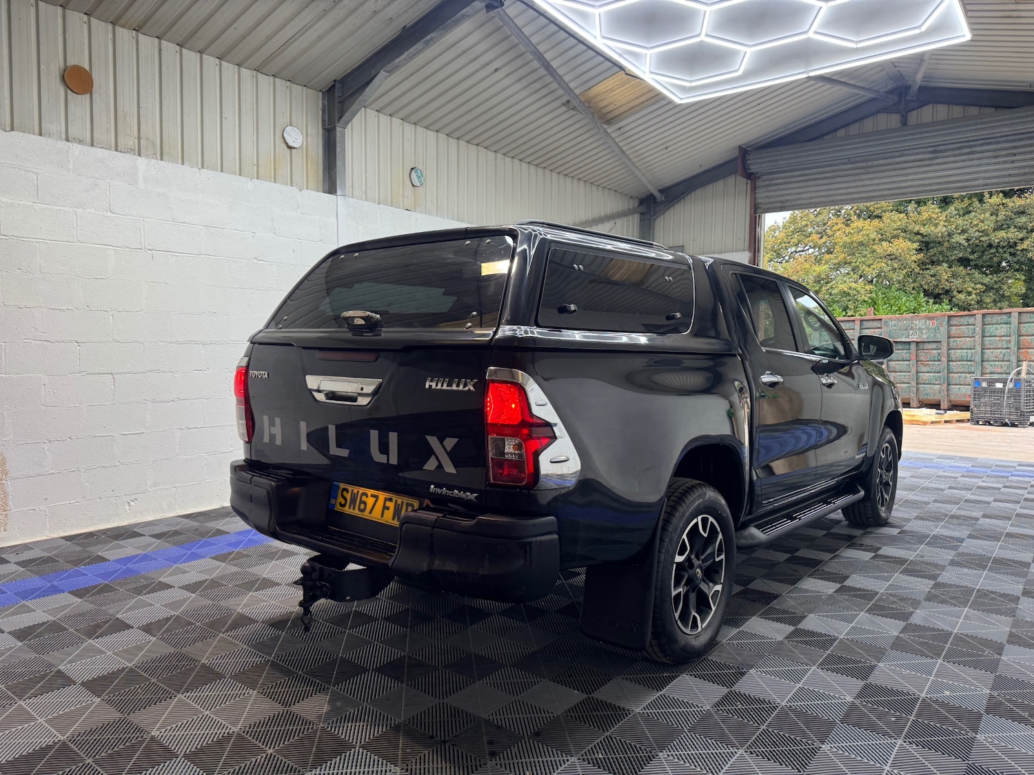 Used Toyota Hilux 2017 for sale - 76277117: Photo 10