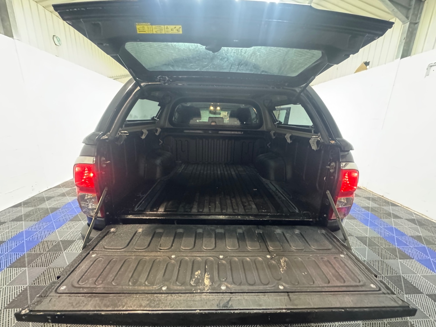 Used Toyota Hilux 2017 for sale - 76277117: Photo 22