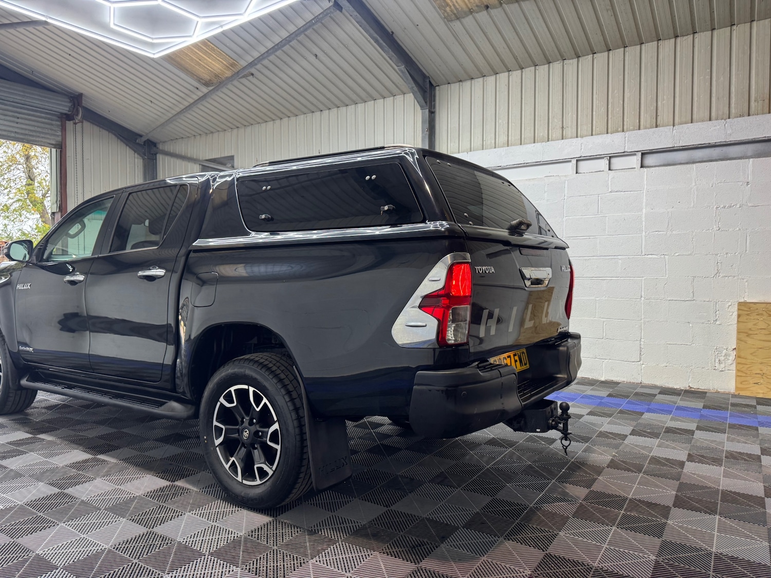 Used Toyota Hilux 2017 for sale - 76277117: Photo 7