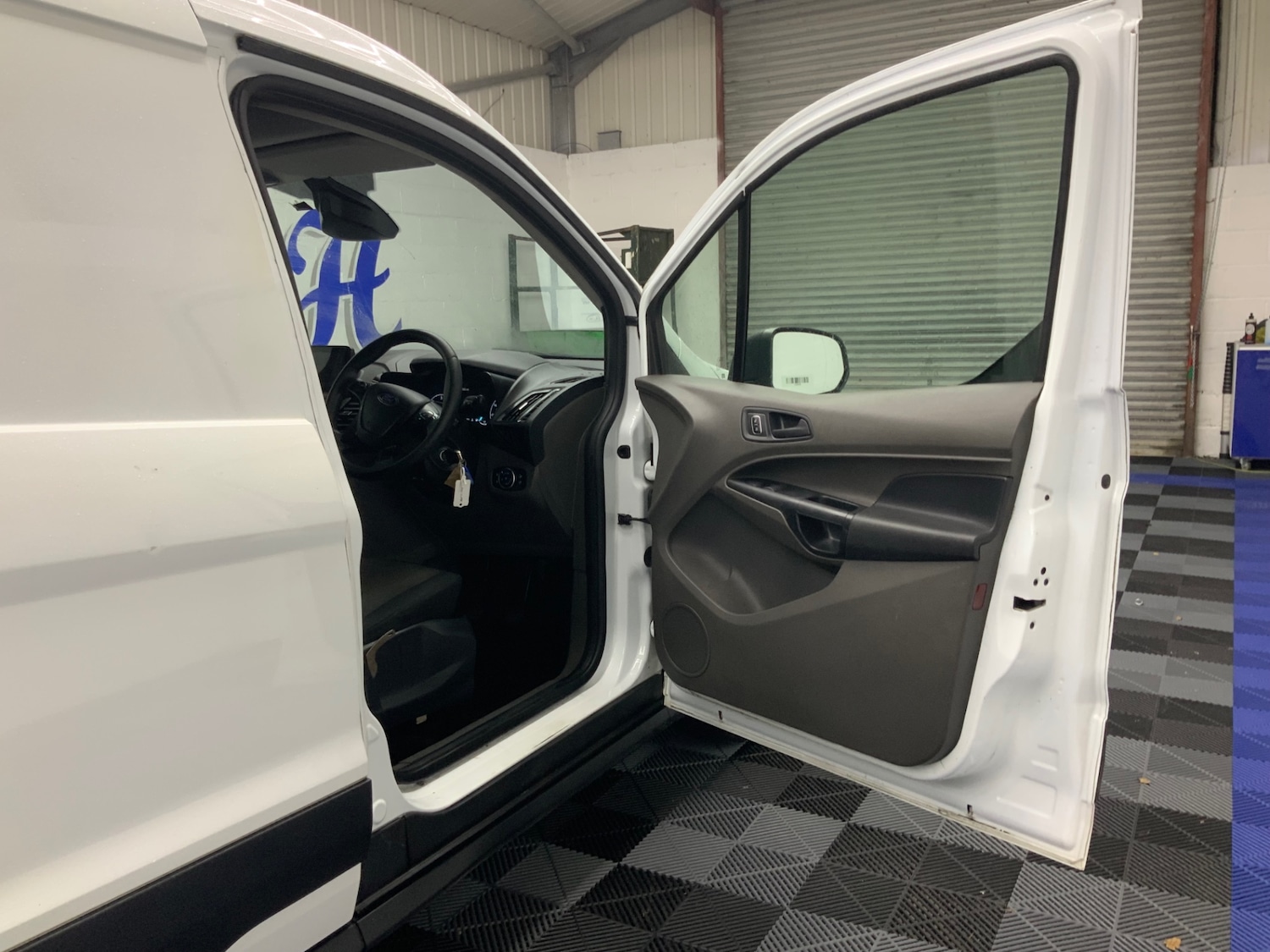 Used Ford Transit Connect 2020 for sale - 77349721: Photo 13