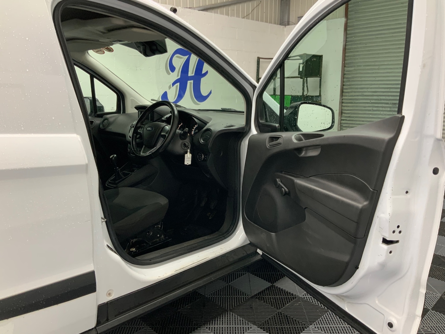 Used Ford Transit Courier 2020 for sale - 77261219: Photo 12