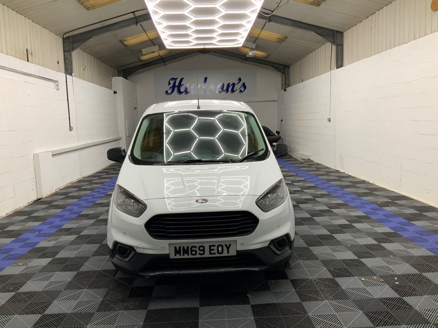 Used Ford Transit Courier 2020 for sale - 77261219: Photo 2