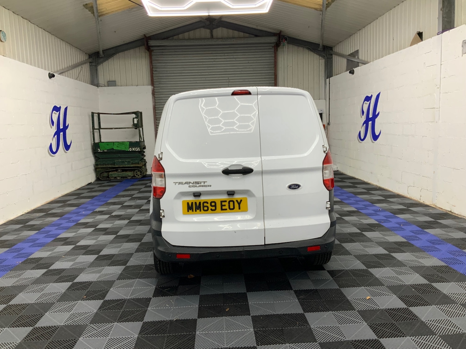 Used Ford Transit Courier 2020 for sale - 77261219: Photo 6