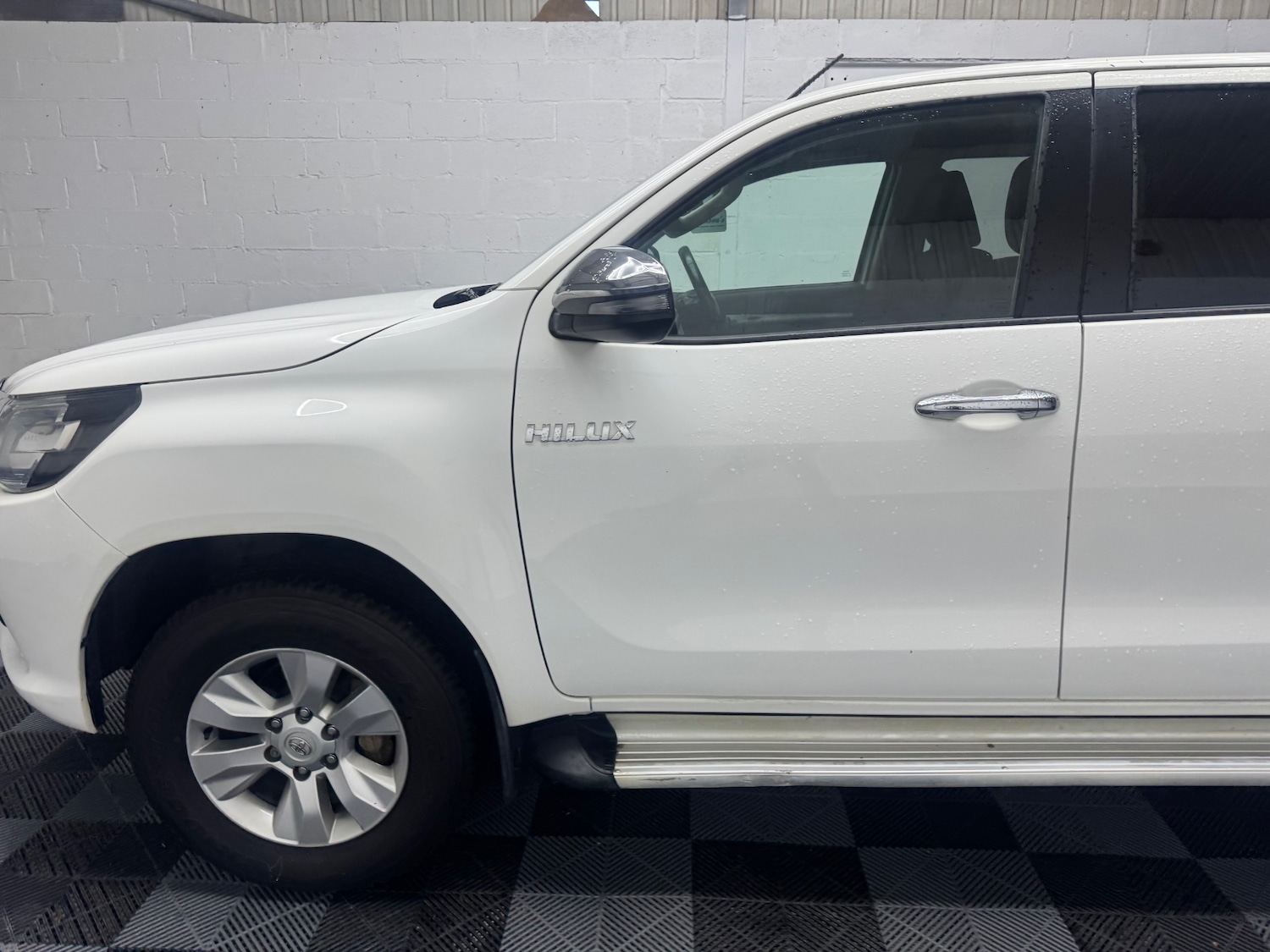 Used Toyota Hilux 2019 for sale - 76921015: Photo 10