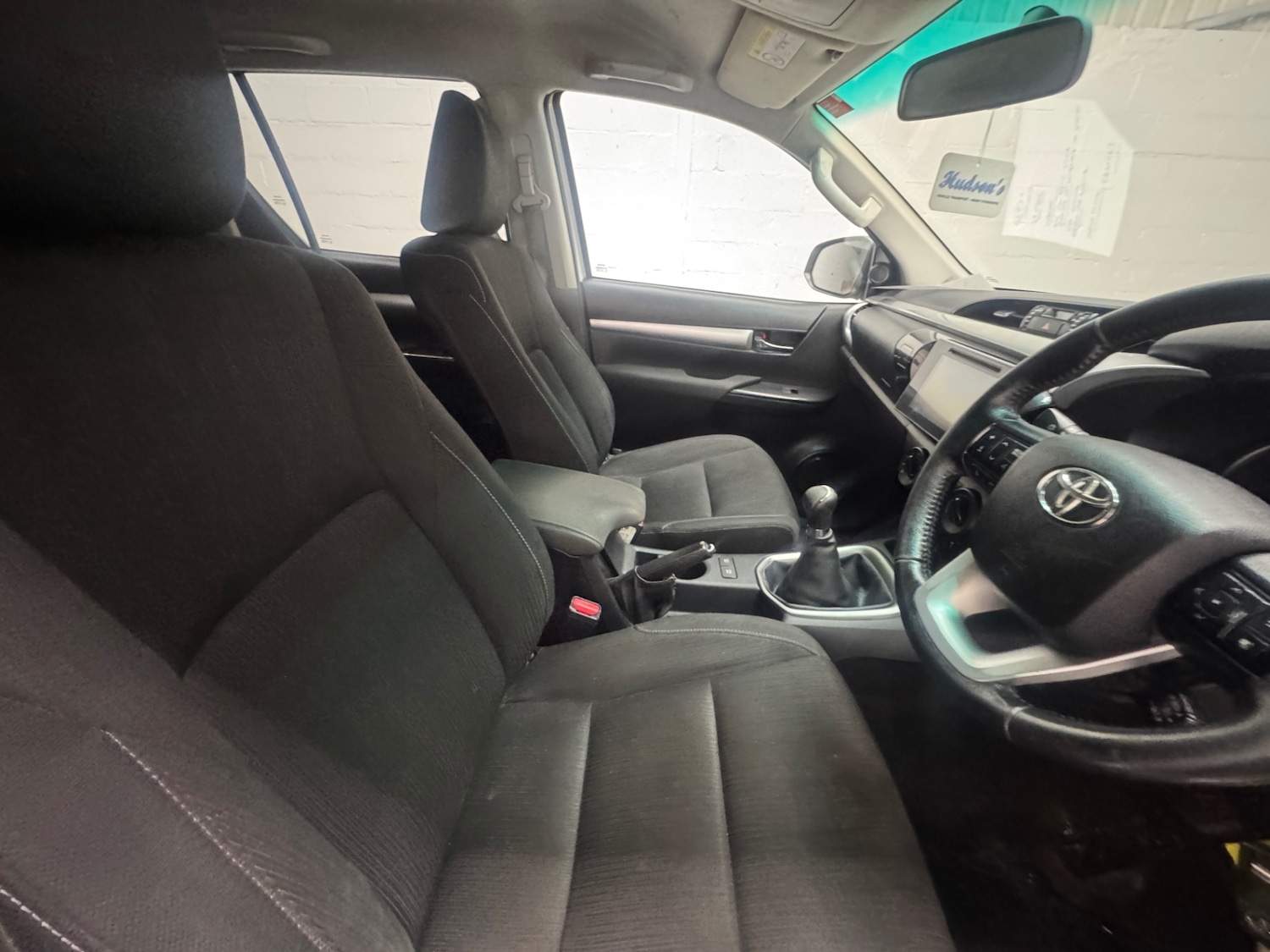 Used Toyota Hilux 2019 for sale - 76921015: Photo 13