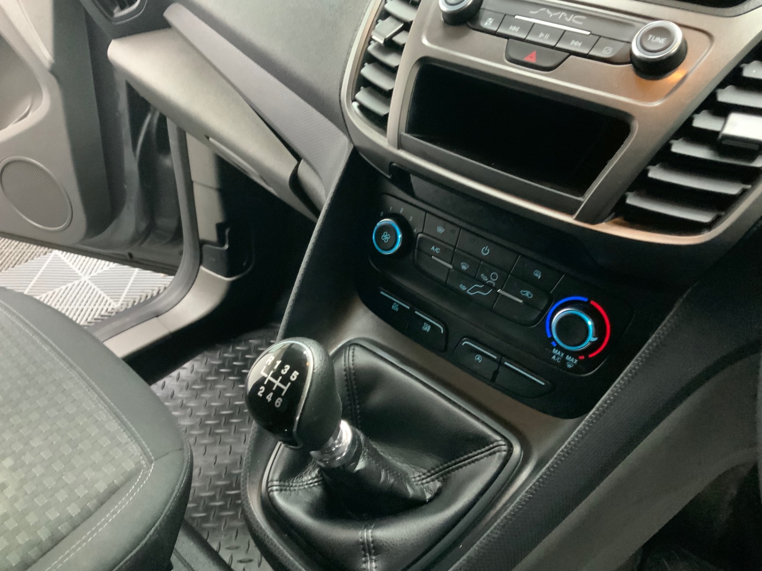 Used Ford Transit Connect 2022 for sale - 77001966: Photo 14