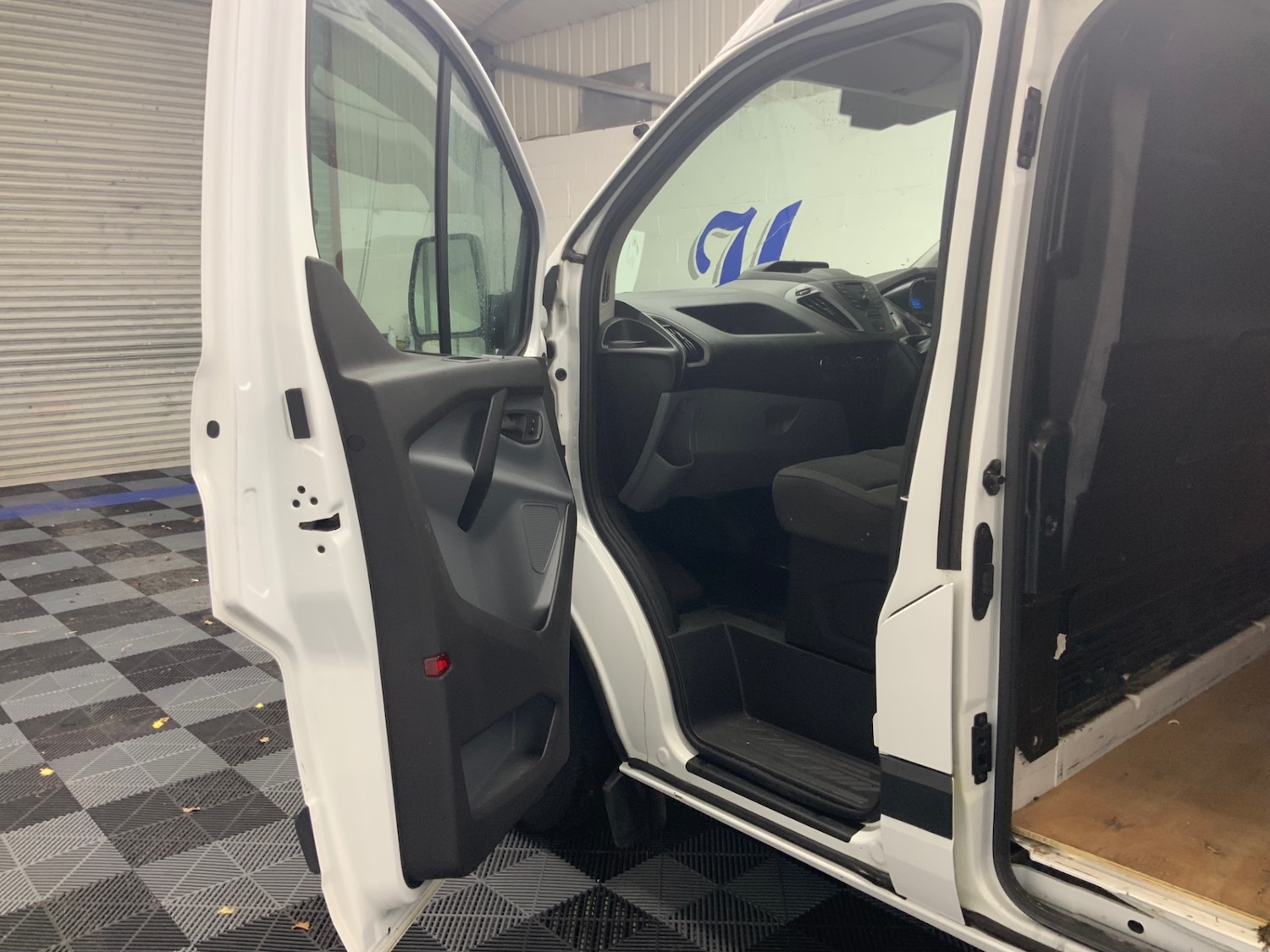 Used Ford Transit Custom 2018 for sale - 77728961: Photo 19