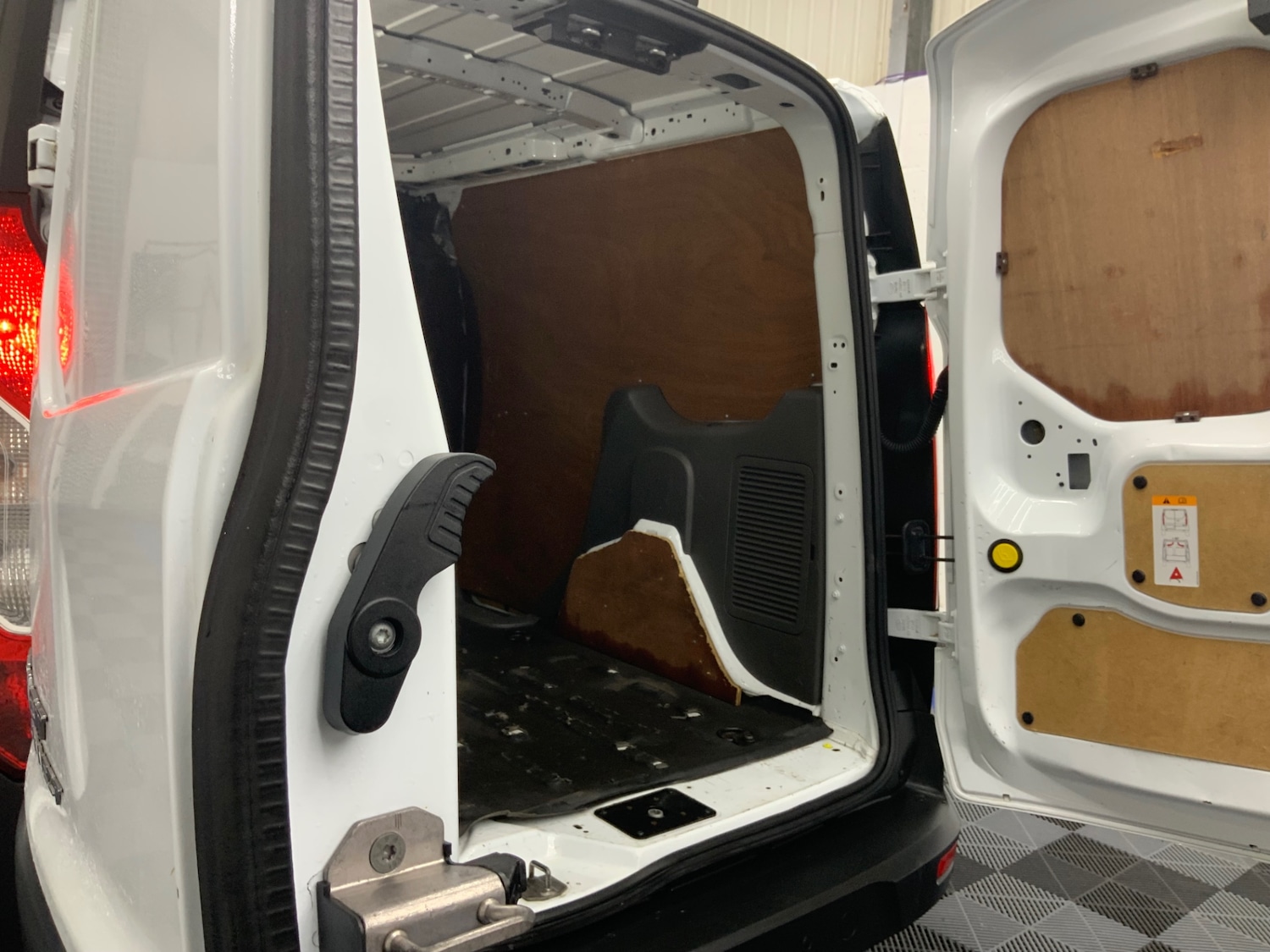 Used Ford Transit Connect 2020 for sale - 77210729: Photo 18