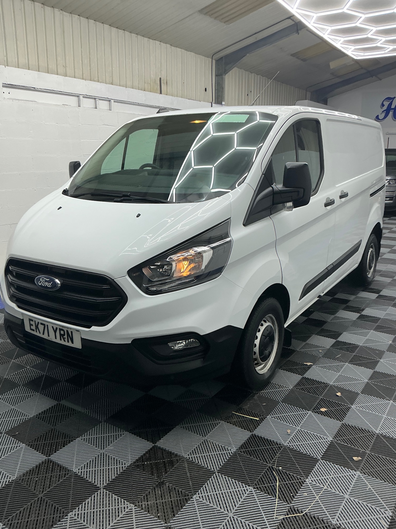 Used Ford Transit Custom 2021 for sale - 77505637: Photo 2