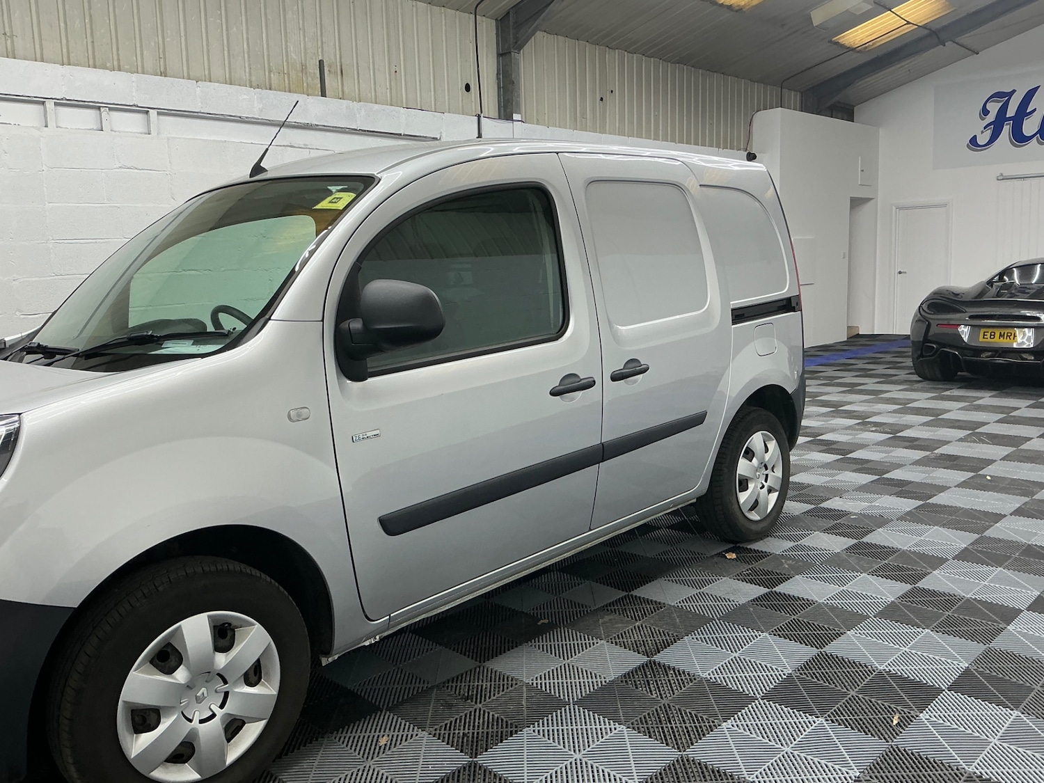 Used Renault Kangoo 2019 for sale - 77818245: Photo 4