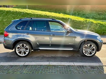 Used BMW X5 2010 for sale - 76786765: Photo