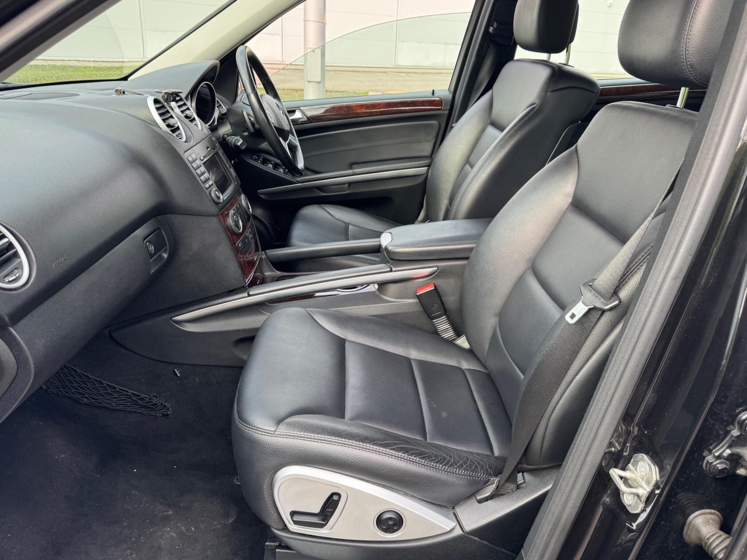 Used Mercedes-Benz M Class 2010 for sale - 76485645: Photo 10