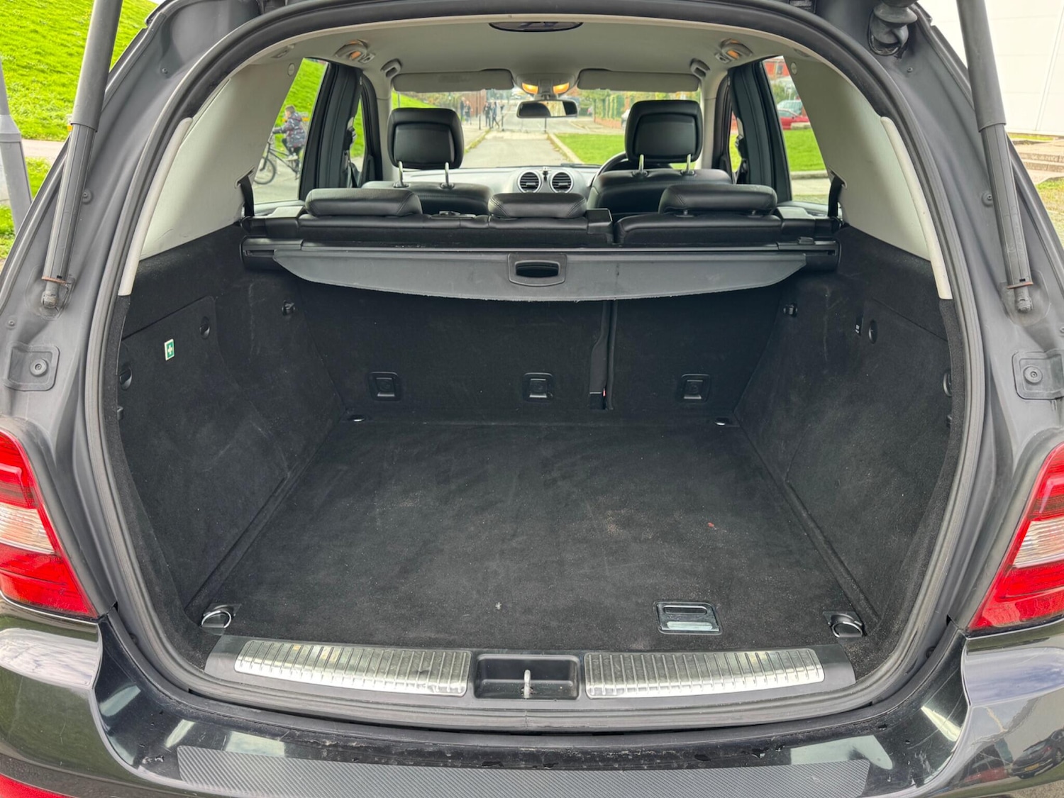 Used Mercedes-Benz M Class 2010 for sale - 76485645: Photo 13