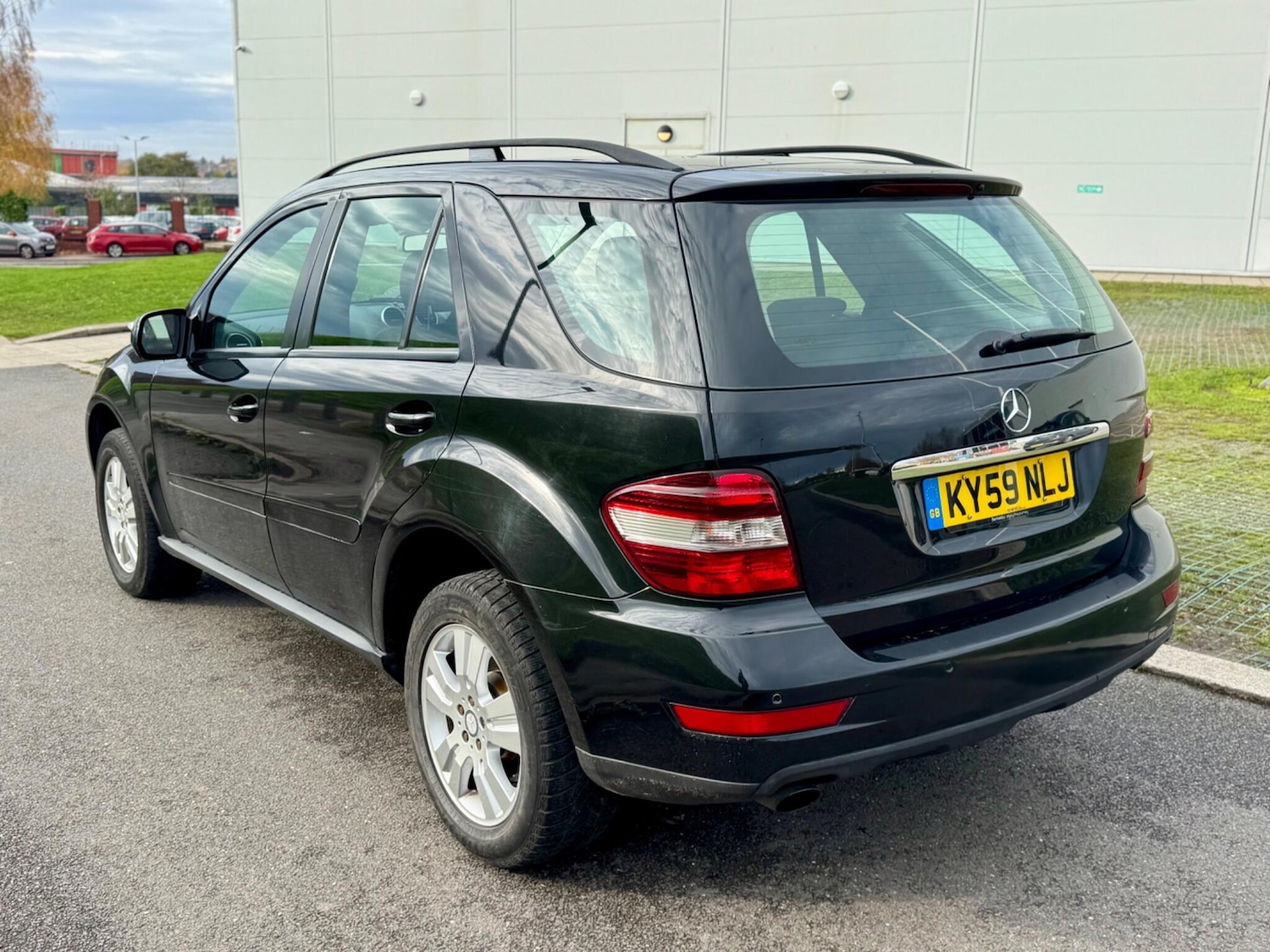 Used Mercedes-Benz M Class 2010 for sale - 76485645: Photo 8