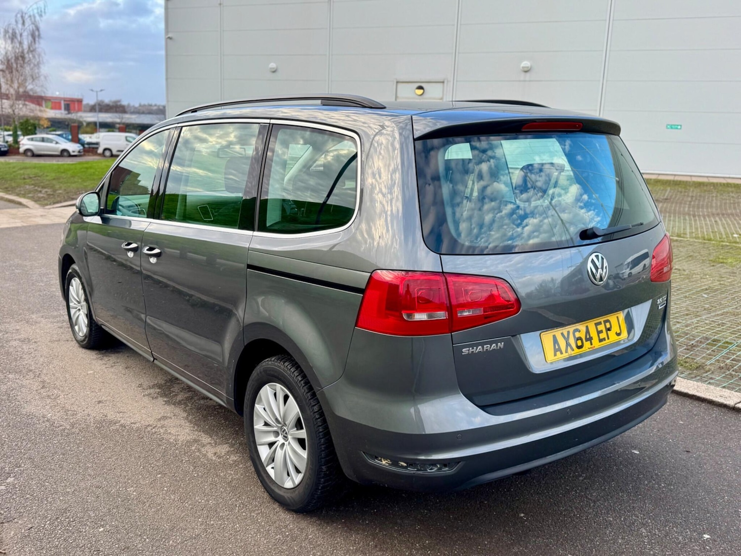 Used Volkswagen Sharan 2015 for sale - 77050266: Photo 10