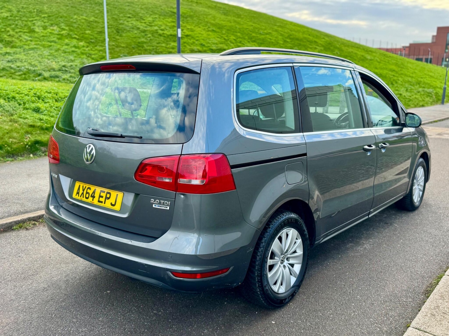 Used Volkswagen Sharan 2015 for sale - 77050266: Photo 5