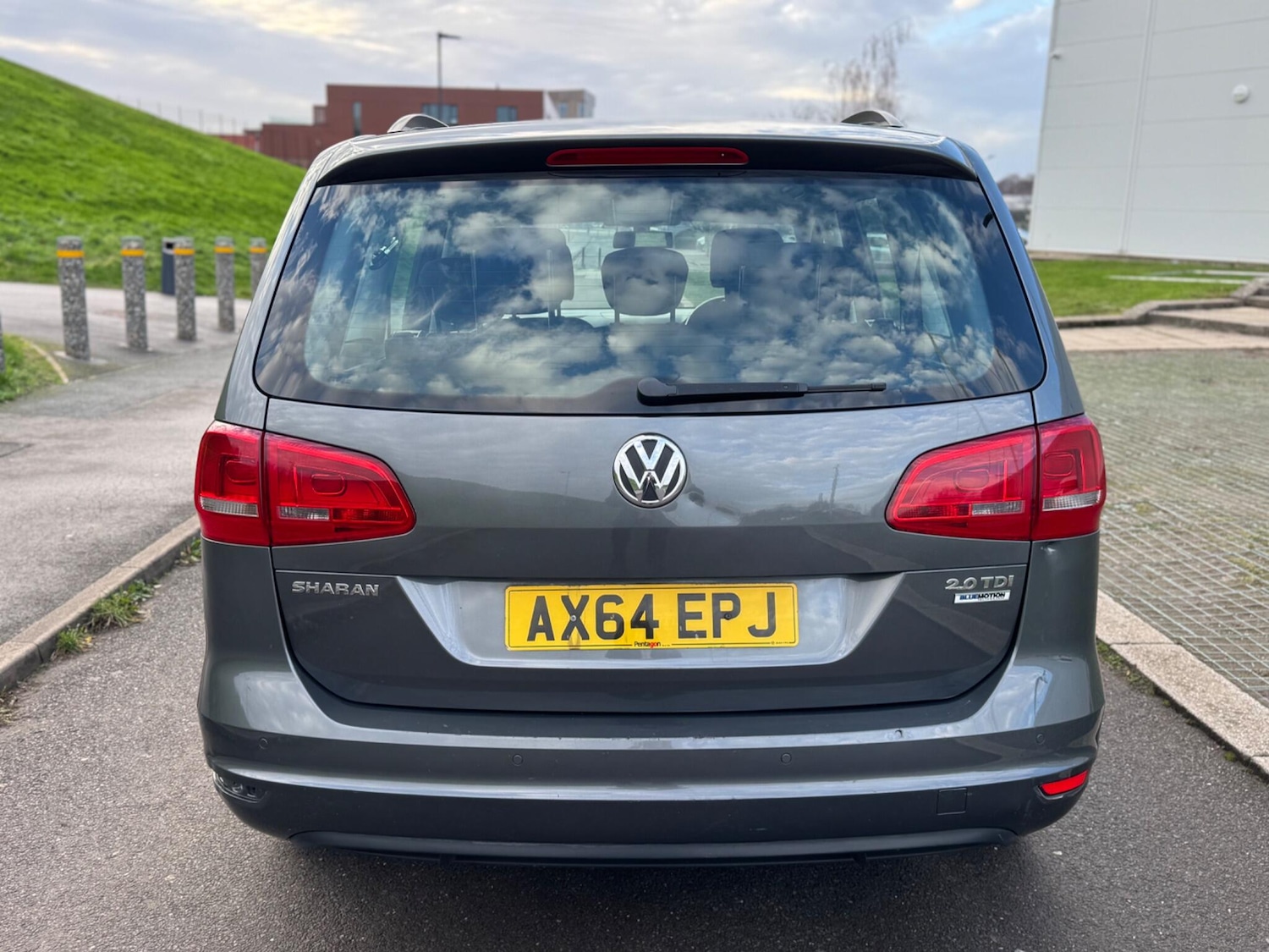 Used Volkswagen Sharan 2015 for sale - 77050266: Photo 6