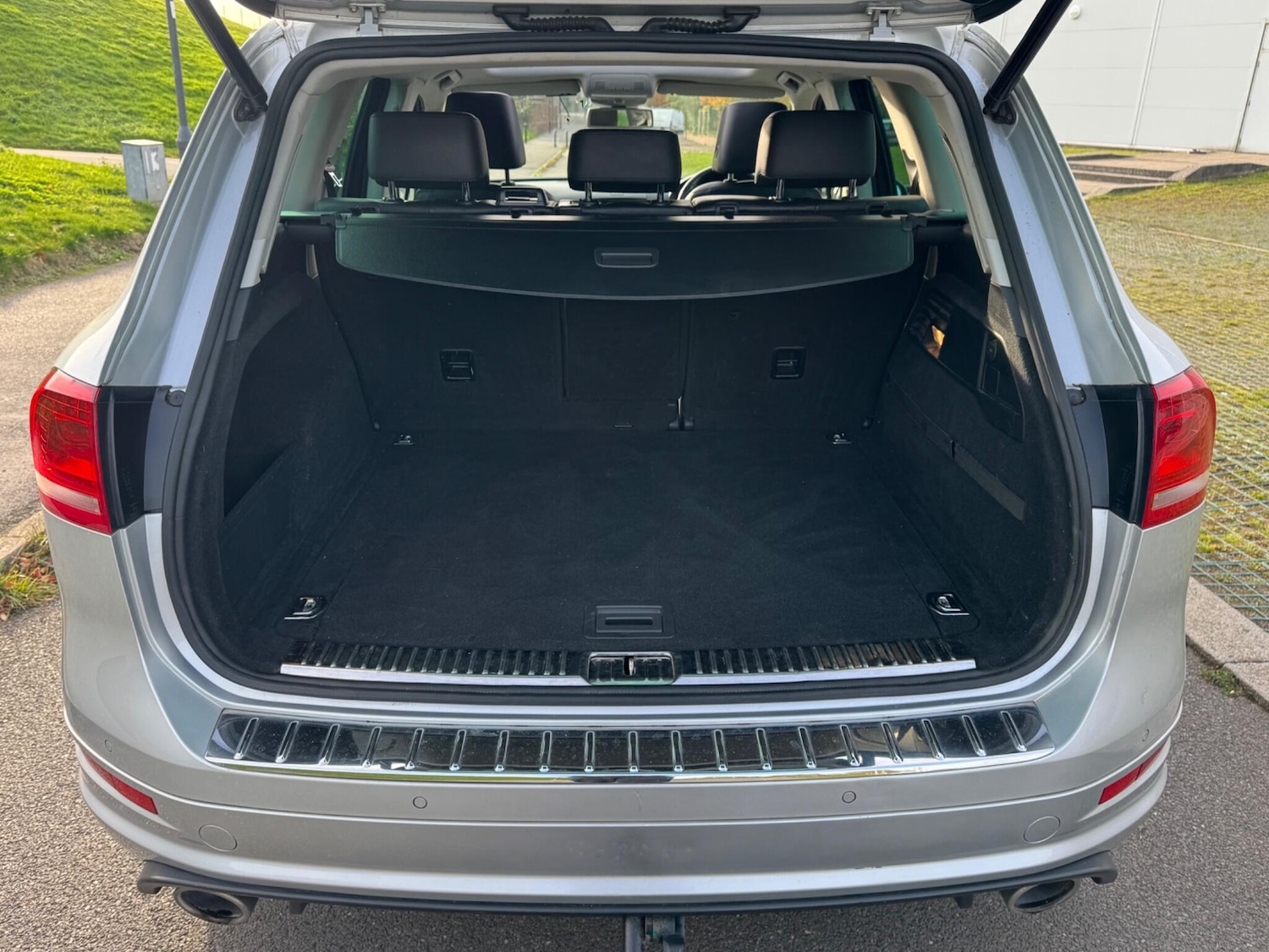 Used Volkswagen Touareg 2013 for sale - 76422106: Photo 14