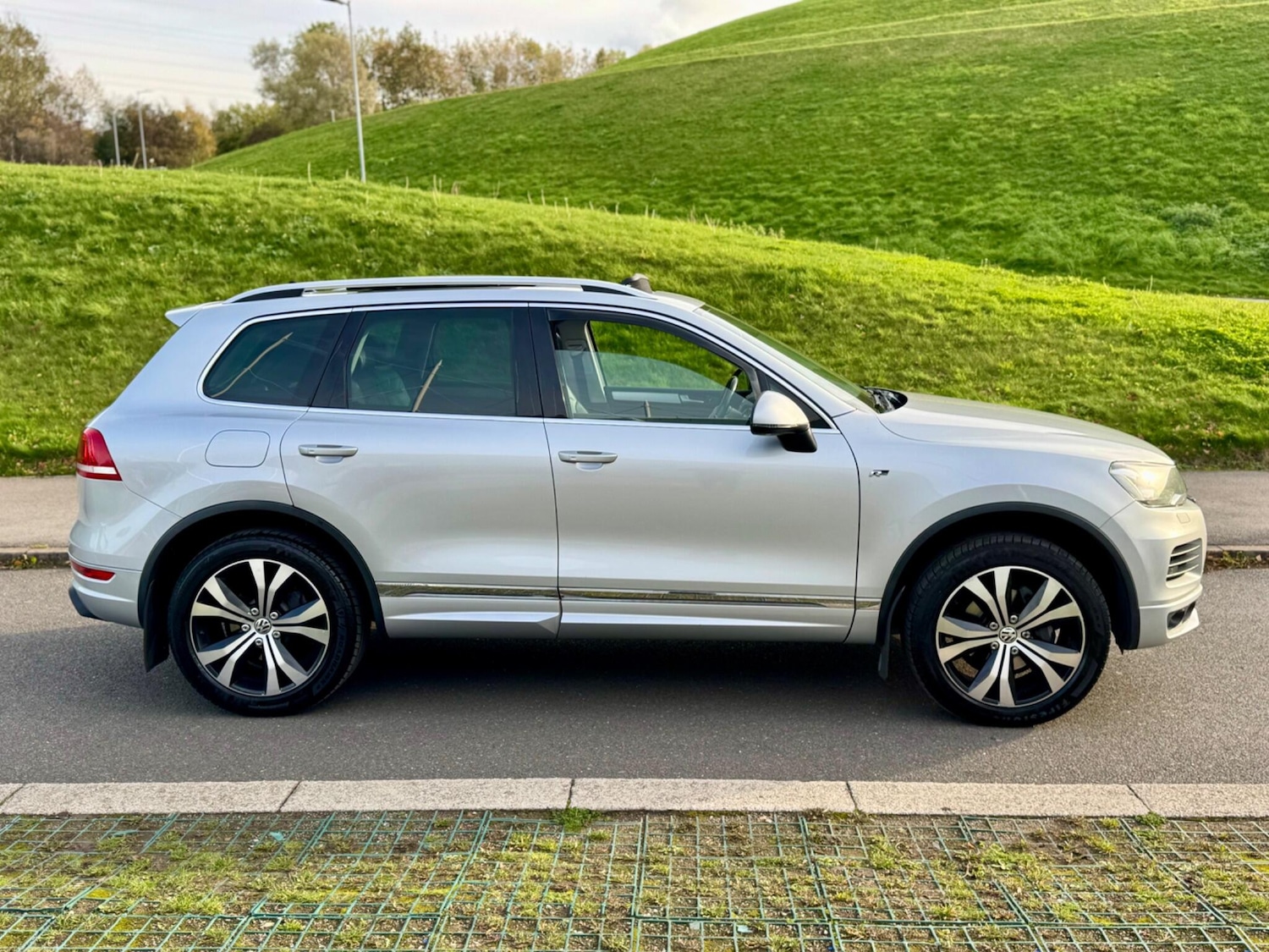 Used Volkswagen Touareg 2013 for sale - 76422106: Photo 3