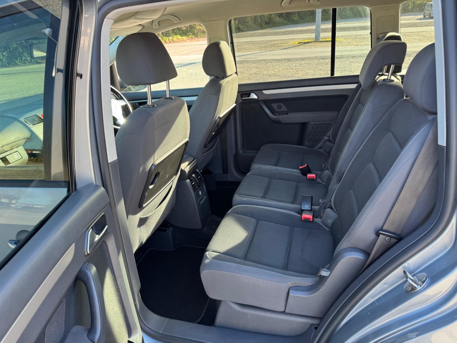 Used Volkswagen Touran 2010 for sale - 76408444: Photo 11