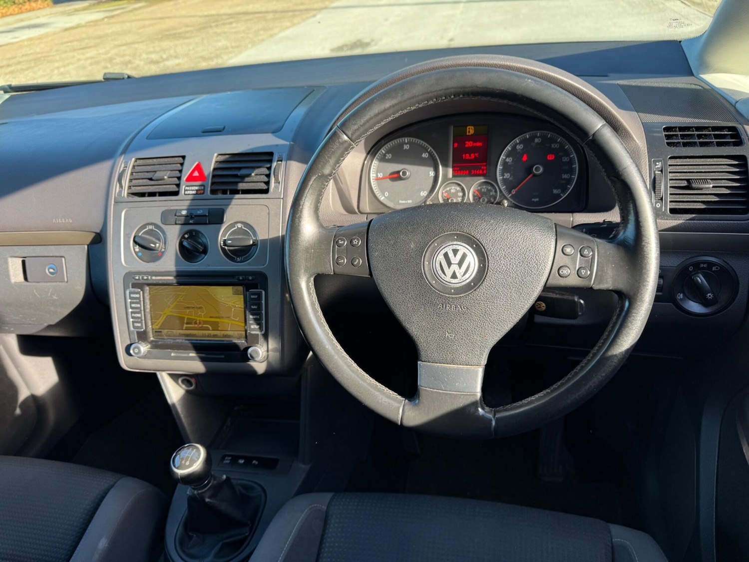 Used Volkswagen Touran 2010 for sale - 76408444: Photo 13